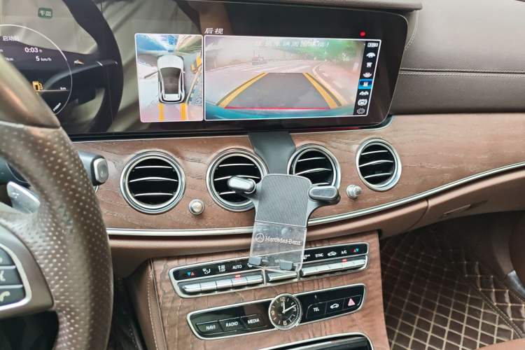Used Mercedes-Benz E-Class 2018 Facelift E 200 L Audio And AC Panel