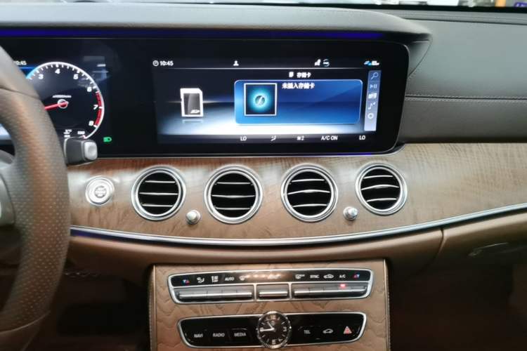 Used Mercedes-Benz E-Class 2018 Facelift E 200 L Audio And AC Panel