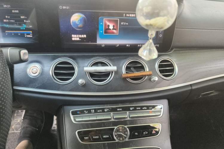 Used Mercedes-Benz E-Class 2018 Facelift E 200 L Sport Edition Audio And AC Panel