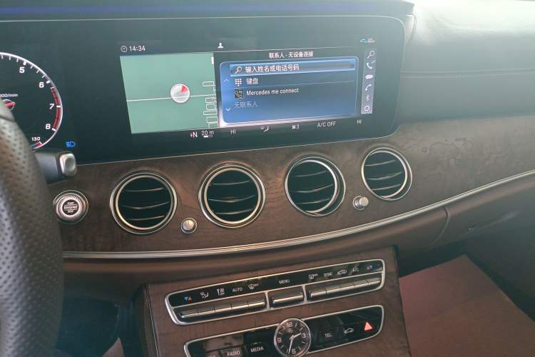 Used Mercedes-Benz E-Class 2018 E 200 L Audio And AC Panel