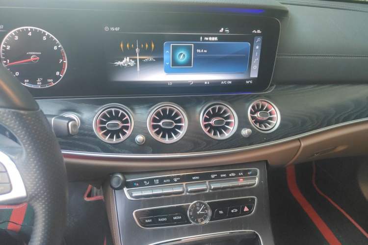 Used Mercedes-Benz E-Class 2018 Facelift E 200 L Sport Edition Audio And AC Panel