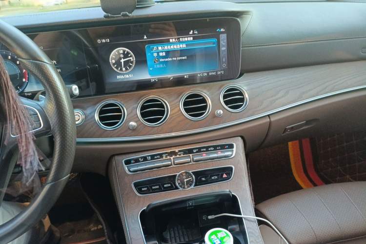 Used Mercedes-Benz E-Class 2018 Facelift E 200 L Audio And AC Panel
