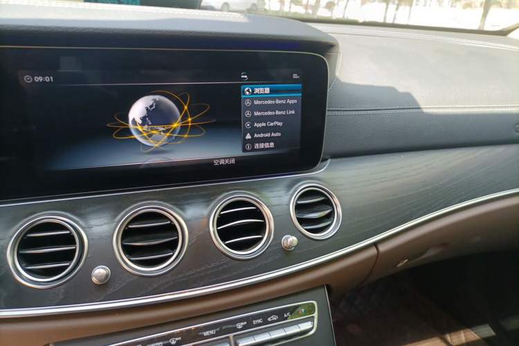 Used Mercedes-Benz E-Class 2018 Facelift E 200 L Sport 4MATIC Audio And AC Panel