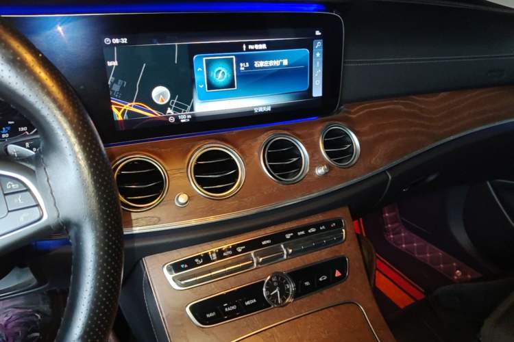 Used Mercedes-Benz E-Class 2018 E 200 L Audio And AC Panel