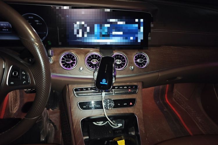 Used Mercedes-Benz E-Class 2018 E 200 L Audio And AC Panel