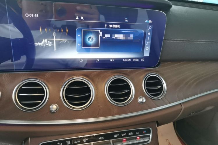 Used Mercedes-Benz E-Class 2018 Facelift E 200 L Audio And AC Panel