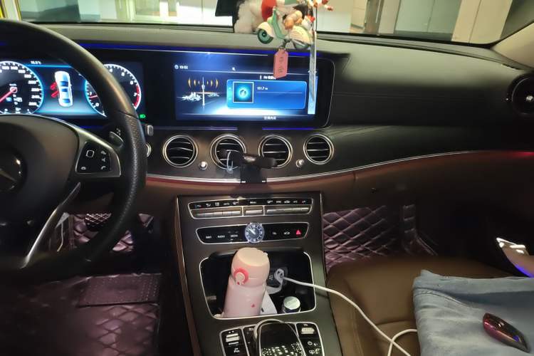 Used Mercedes-Benz E-Class 2018 E 300 L Sport Luxury Edition Audio And AC Panel