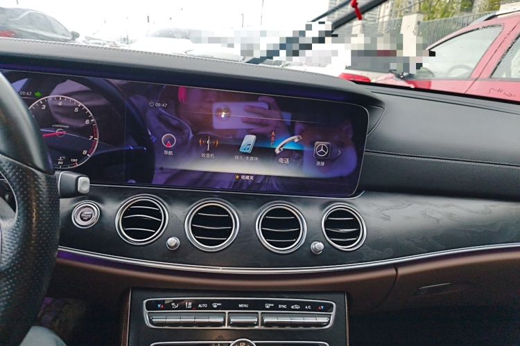 Used Mercedes-Benz E-Class 2018 Facelift E 200 L Sport 4MATIC Audio And AC Panel