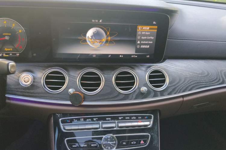 Used Mercedes-Benz E-Class 2018 E 200 L Sport Edition Audio And AC Panel