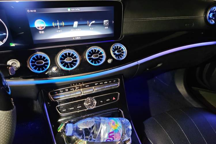 Used Mercedes-Benz E-Class 2018 Facelift E 300 L Luxury Edition Audio And AC Panel