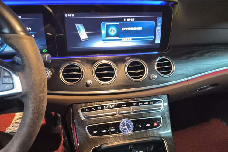 Used Mercedes-Benz E-Class 2018 E 300 L Sport Luxury Edition Audio And AC Panel