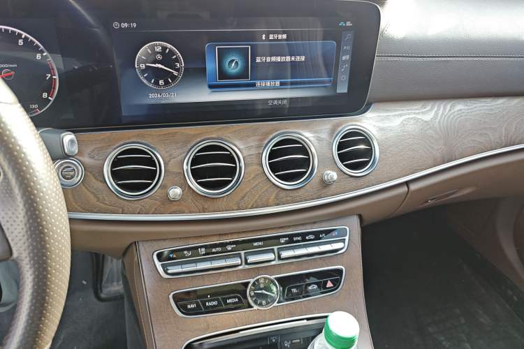 Used Mercedes-Benz E-Class 2018 E 300 L Luxury Model Audio And AC Panel