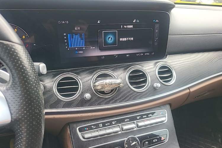 Used Mercedes-Benz E-Class 2018 Facelift E 200 L Sport Edition Audio And AC Panel