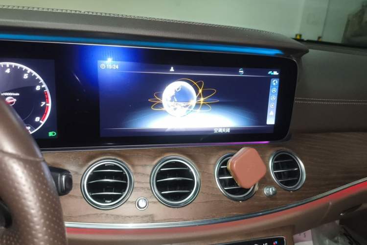 Used Mercedes-Benz E-Class 2018 Facelifted E 300 L Stylish Version Audio And AC Panel