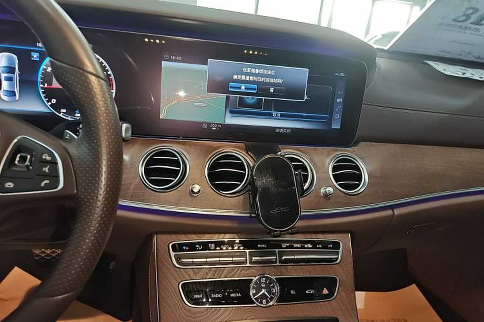 Used Mercedes-Benz E-Class 2018 Facelift E 200 L 4MATIC Audio And AC Panel