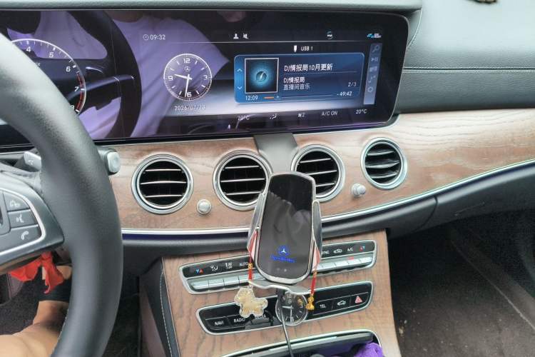 Used Mercedes-Benz E-Class 2018 Facelifted E 300 L Stylish Version Audio And AC Panel