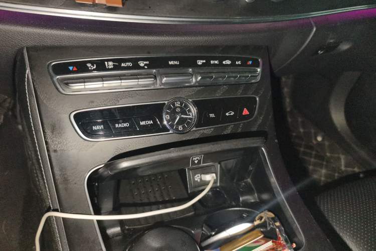 Used Mercedes-Benz E-Class 2018 E 300 L Sporty and Stylish Model Audio And AC Panel