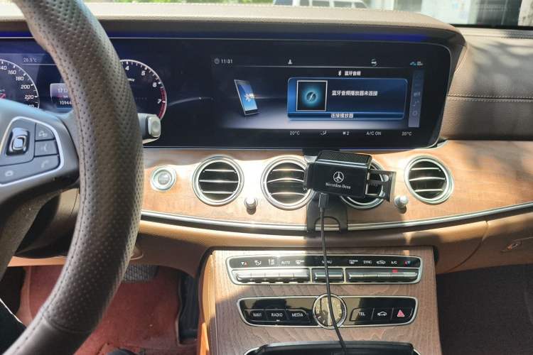 Used Mercedes-Benz E-Class 2018 Facelift E 300 L Luxury Edition Audio And AC Panel