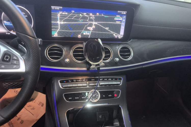 Used Mercedes-Benz E-Class 2018 E 300 L Sporty and Stylish Model Audio And AC Panel
