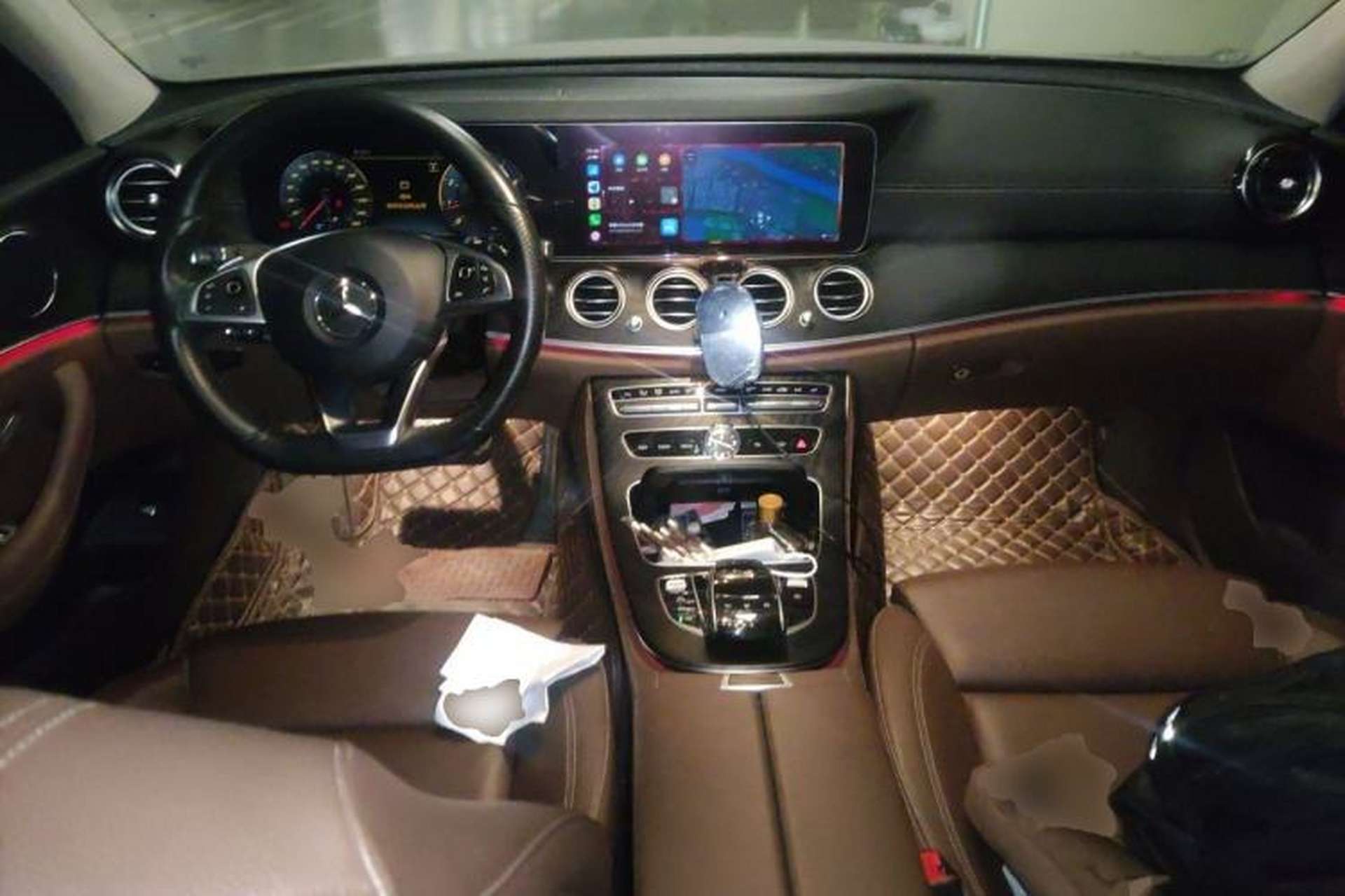 Used Mercedes-Benz E-Class 2018 Facelift E 200 L Sport Edition Center Console