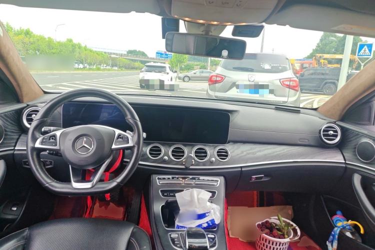 Used Mercedes-Benz E-Class 2018 Restyled E 300 L Sporty and Stylish Edition Center Console