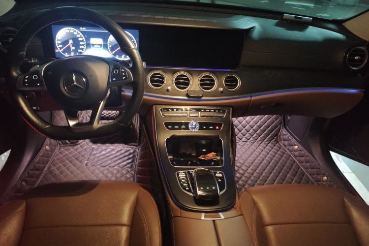 Used Mercedes-Benz E-Class 2018 Restyled E 300 L Sporty and Stylish Edition Center Console
