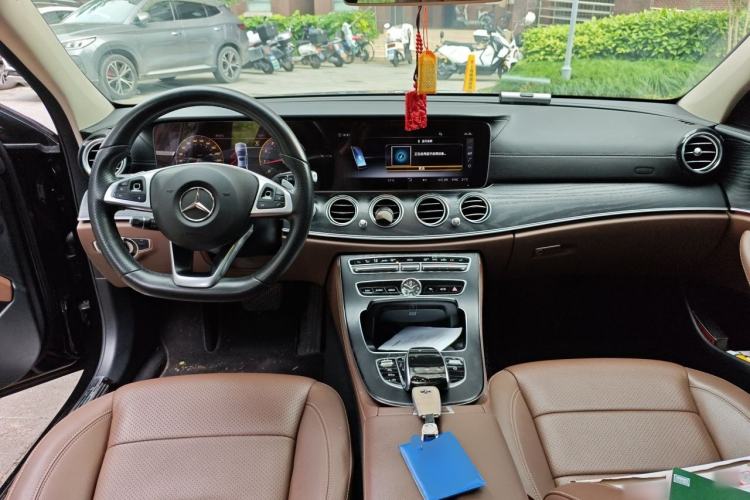 Used Mercedes-Benz E-Class 2018 Restyled E 300 L Sporty and Stylish Edition Center Console