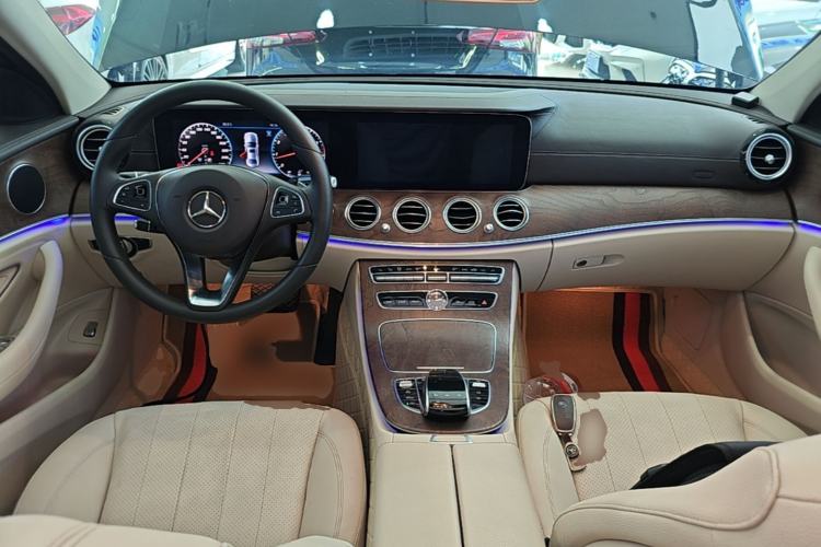 Used Mercedes-Benz E-Class 2018 Facelift E 300 L Luxury Edition Center Console