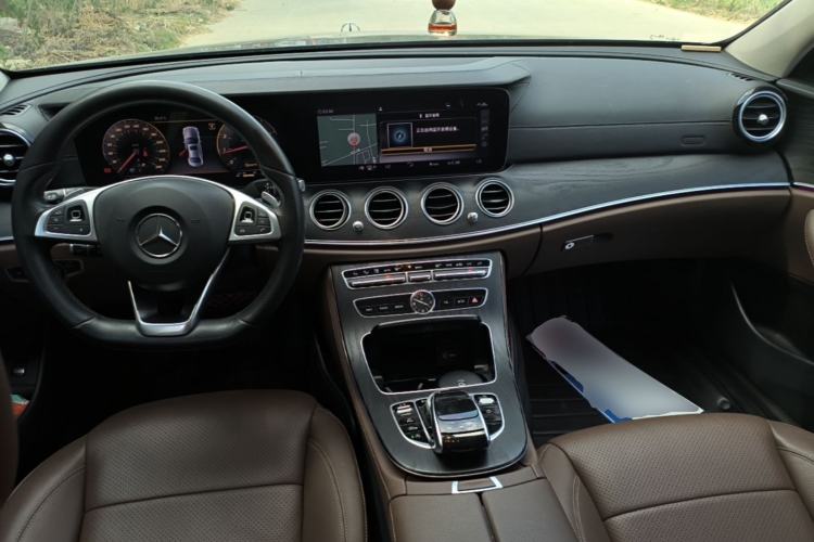 Used Mercedes-Benz E-Class 2018 Restyled E 300 L Sporty and Stylish Edition Center Console