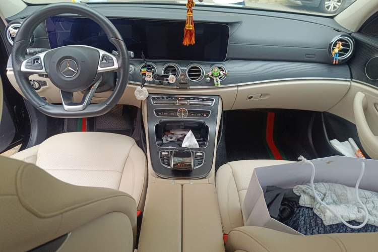 Used Mercedes-Benz E-Class 2018 Restyled E 300 L Sporty and Stylish Edition Center Console