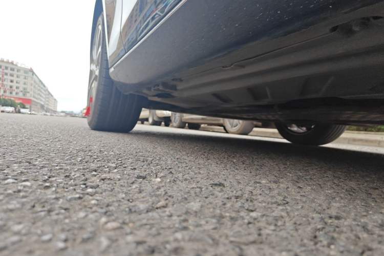 Used Mercedes-Benz E-Class 2018 Facelift E 200 L Chassis Front Left