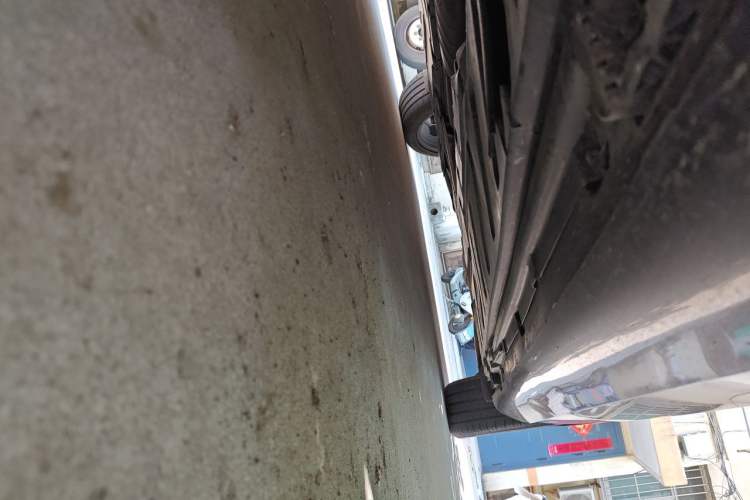 Used Mercedes-Benz E-Class 2018 Facelift E 200 L Chassis Front Left