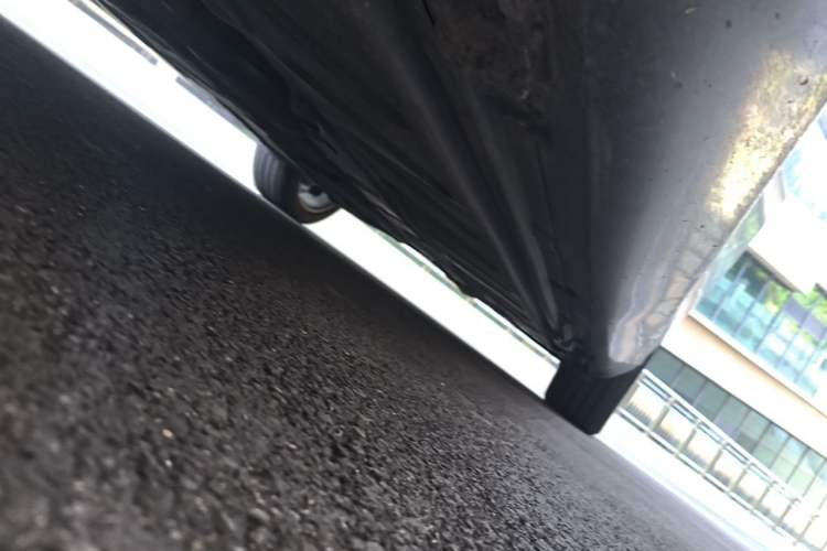 Used Mercedes-Benz E-Class 2018 Facelift E 200 L Chassis Front Left