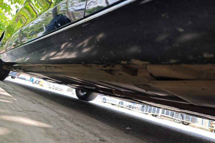 Used Mercedes-Benz E-Class 2018 Facelifted E 300 L Stylish Version Chassis Front Right