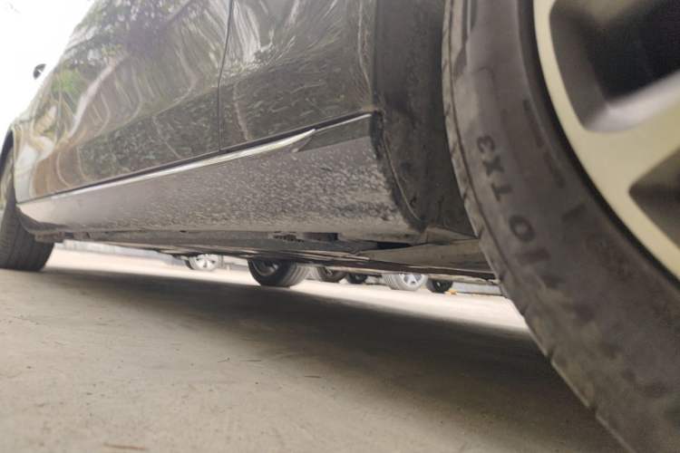 Used Mercedes-Benz E-Class 2018 E 300 L Luxury Model Chassis Front Right