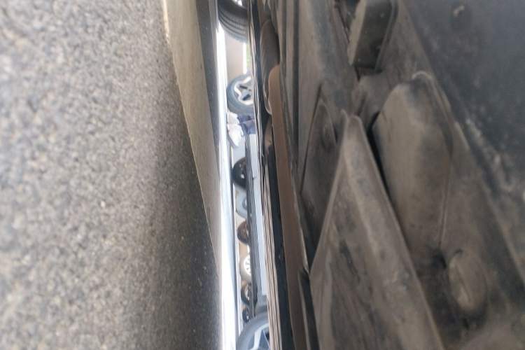 Used Mercedes-Benz E-Class 2018 Facelift E 200 L Sport 4MATIC Chassis Front Right