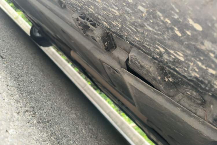 Used Mercedes-Benz E-Class 2018 E 300 L Sport Luxury Edition Chassis Front Right