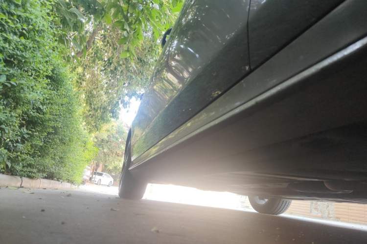 Used Mercedes-Benz E-Class 2018 Facelift E 200 L Sport Edition Chassis Front Right