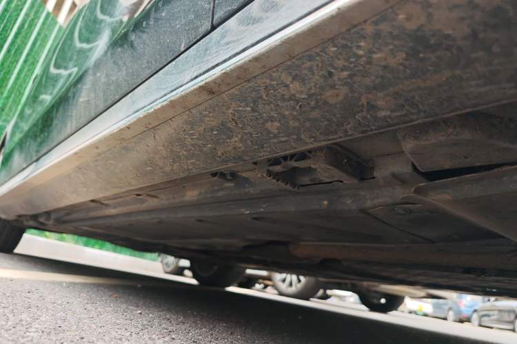 Used Mercedes-Benz E-Class 2018 Facelift E 200 L Chassis Front Right