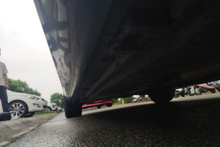 Used Mercedes-Benz E-Class 2018 E 200 L Chassis Front Right