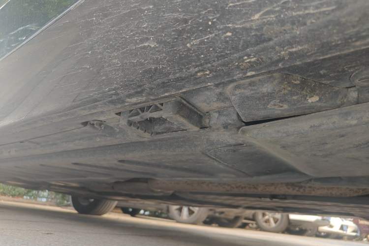Used Mercedes-Benz E-Class 2018 Facelift E 200 L Chassis Front Right