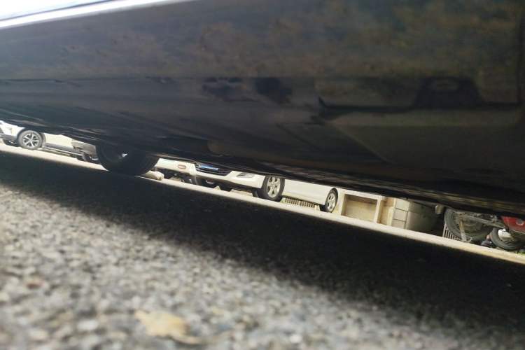 Used Mercedes-Benz E-Class 2018 E 300 L Sport Luxury Edition Chassis Front Right
