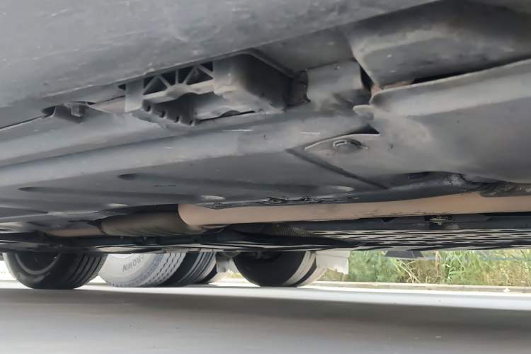 Used Mercedes-Benz E-Class 2018 Facelift E 200 L 4MATIC Chassis Front Right