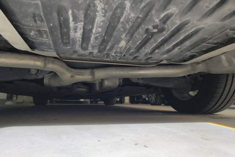 Used Mercedes-Benz E-Class 2018 E 300 L Sport Luxury Edition Chassis Rear