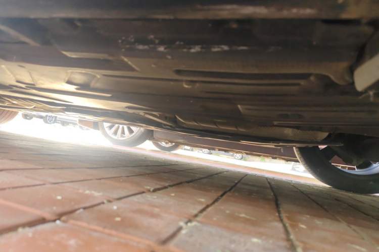 Used Mercedes-Benz E-Class 2018 Facelift E 200 L Sport Edition Chassis Rear Left