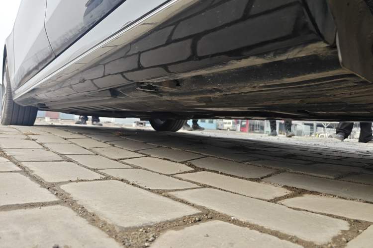 Used Mercedes-Benz E-Class 2018 E 200 L Sport Edition Chassis Rear Left