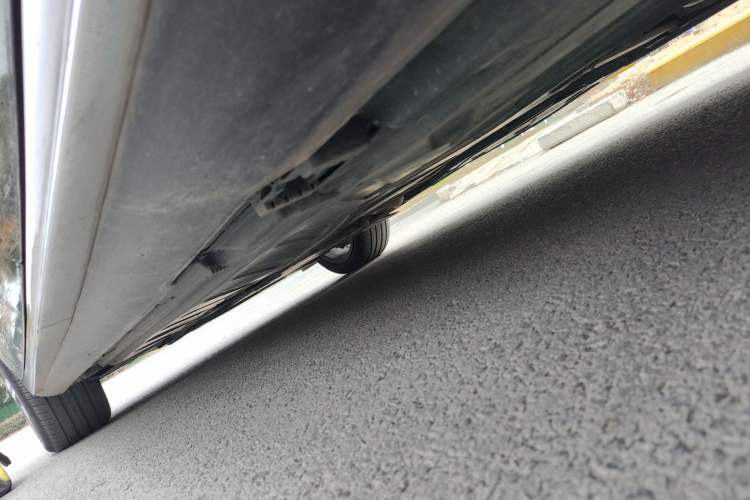 Used Mercedes-Benz E-Class 2018 Facelift E 200 L Sport Edition Chassis Rear Left