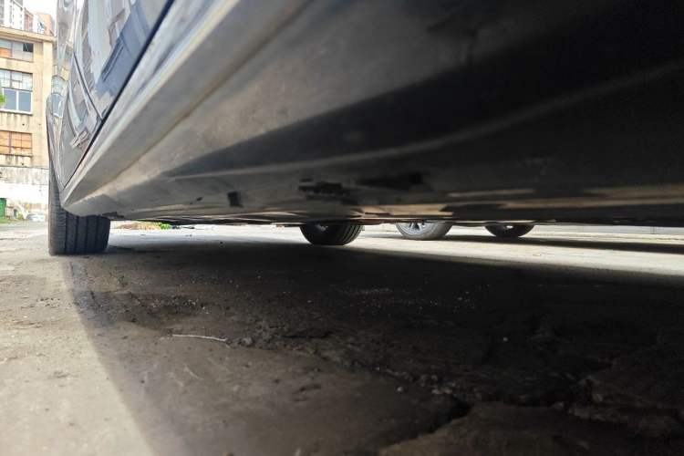 Used Mercedes-Benz E-Class 2018 Facelift E 200 L Sport Edition Chassis Rear Left