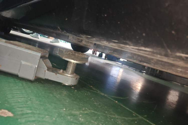 Used Mercedes-Benz E-Class 2018 E 300 L Luxury Model Chassis Rear Left