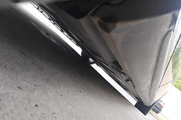 Used Mercedes-Benz E-Class 2018 E 300 L Sporty and Stylish Model Chassis Rear Right